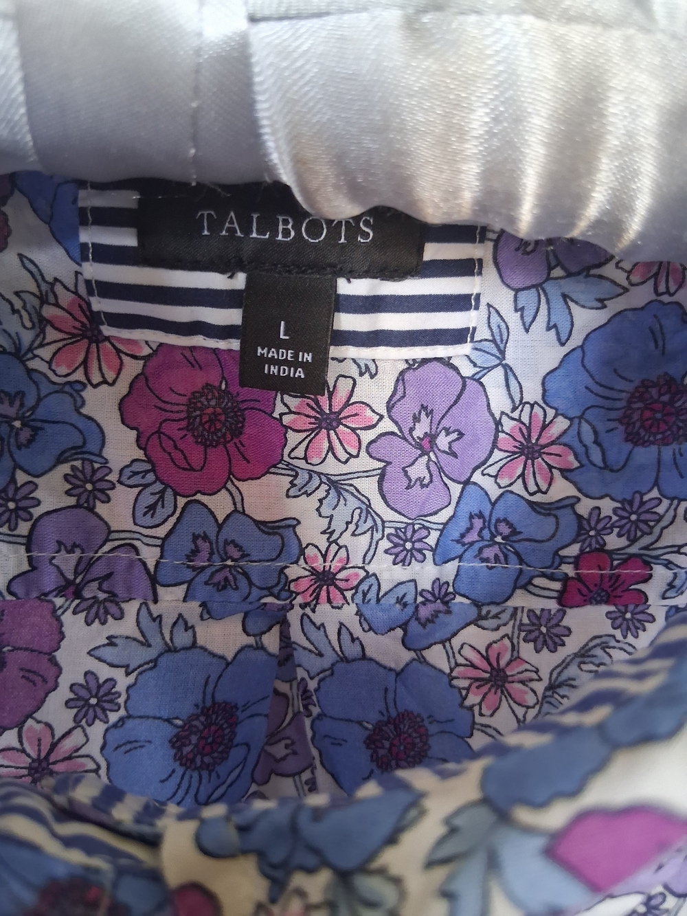 Talbots Womans Floral Button-Up Shirt in Blue & Purple - Picture 5 of 6